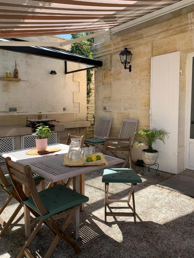 Villa Batisse En Pierre XVII Siecle 115 M² Avec Terrasse Ambares-et-Lagrave Exterior foto