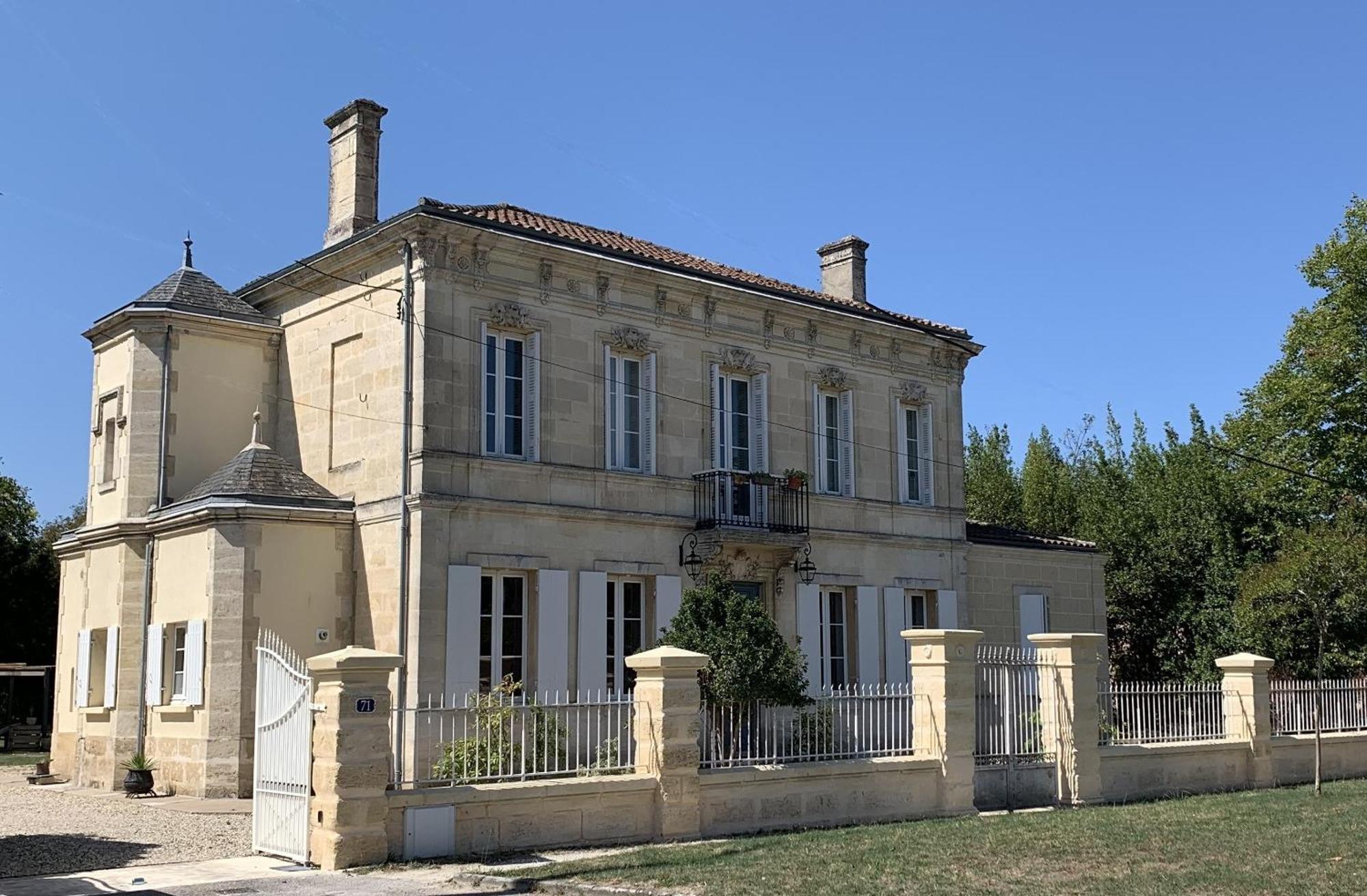 Villa Batisse En Pierre XVII Siecle 115 M² Avec Terrasse Ambares-et-Lagrave Exterior foto